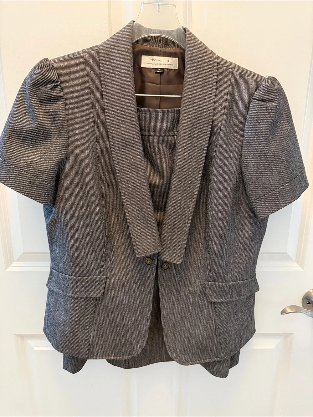 Tahari Women's Short-Sleeve Shawl Collar suit in brown and Gray